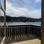 Flott Rorbu Pa Idylliske Langevag/bomlo *