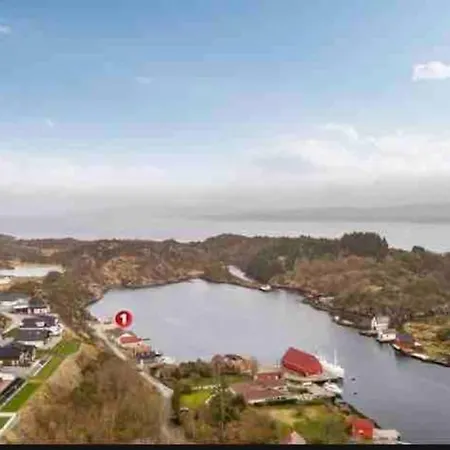 بيت للعطل Flott Rorbu Pa Idylliske Langevag/bomlo